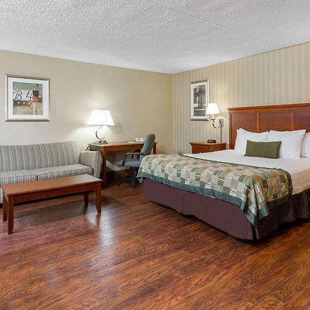 Days Inn By Wyndham Westminster Zewnętrze zdjęcie