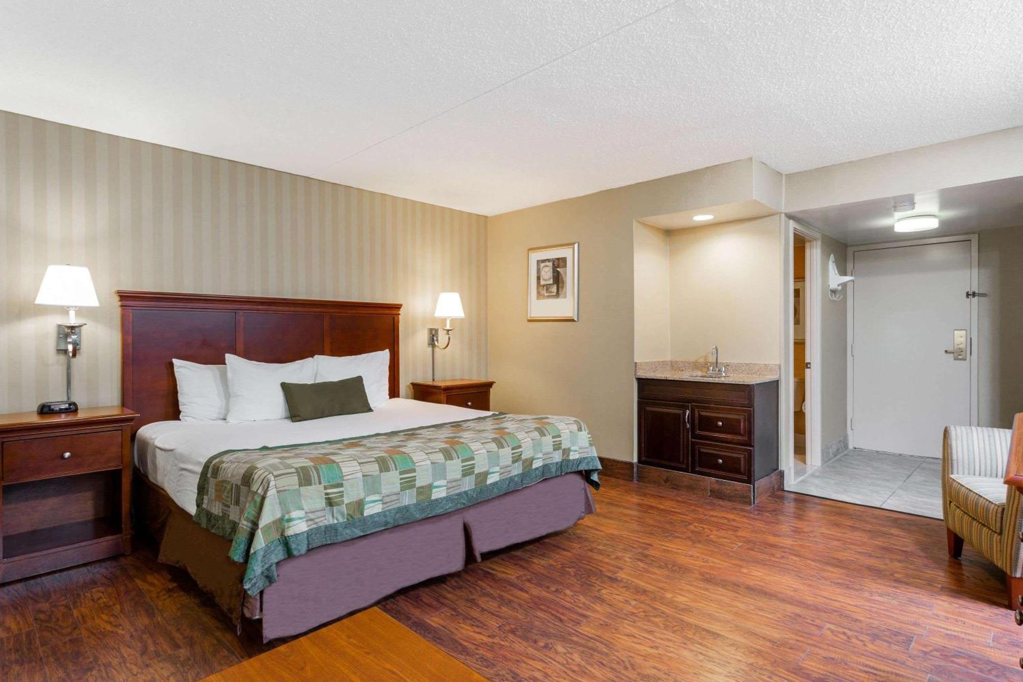 Days Inn By Wyndham Westminster Zewnętrze zdjęcie
